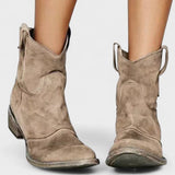 Carlota – Laiko Išbandyta Elegancija