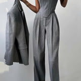 Elegancija - Trijų dalių komplektas su perverstu švarku